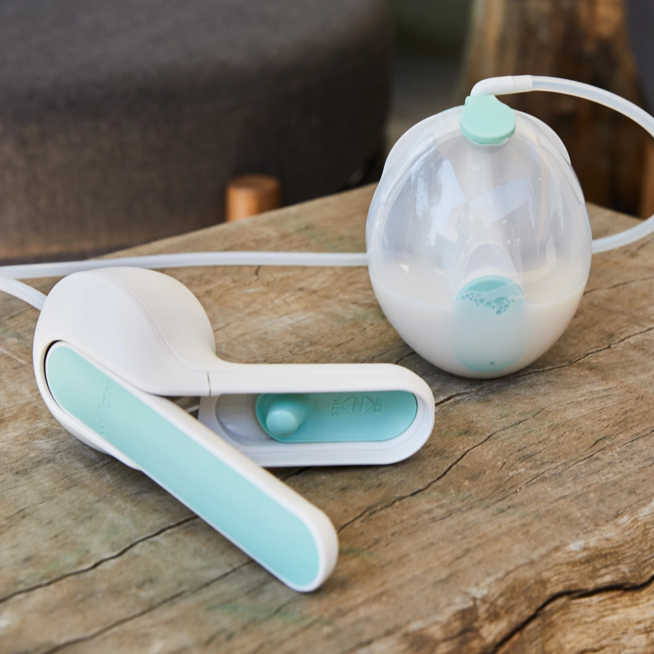 Willow Wave Manual Breast Pump - Image 3